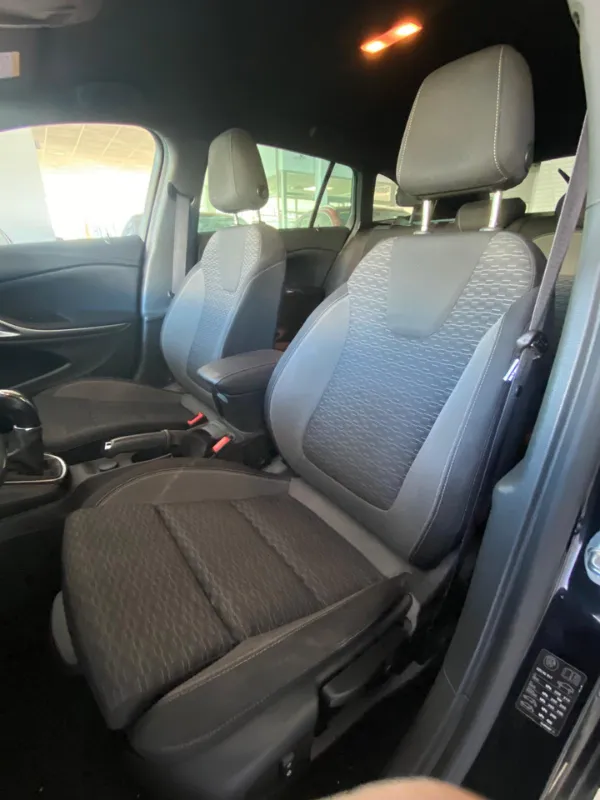 Play Car Costa, Coches de ocasion en Estepona, OPEL Astra Sports Tourer