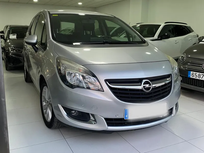 Play Car Costa, Coches de ocasion en Estepona, OCASION - OPEL MERIVA PLATA